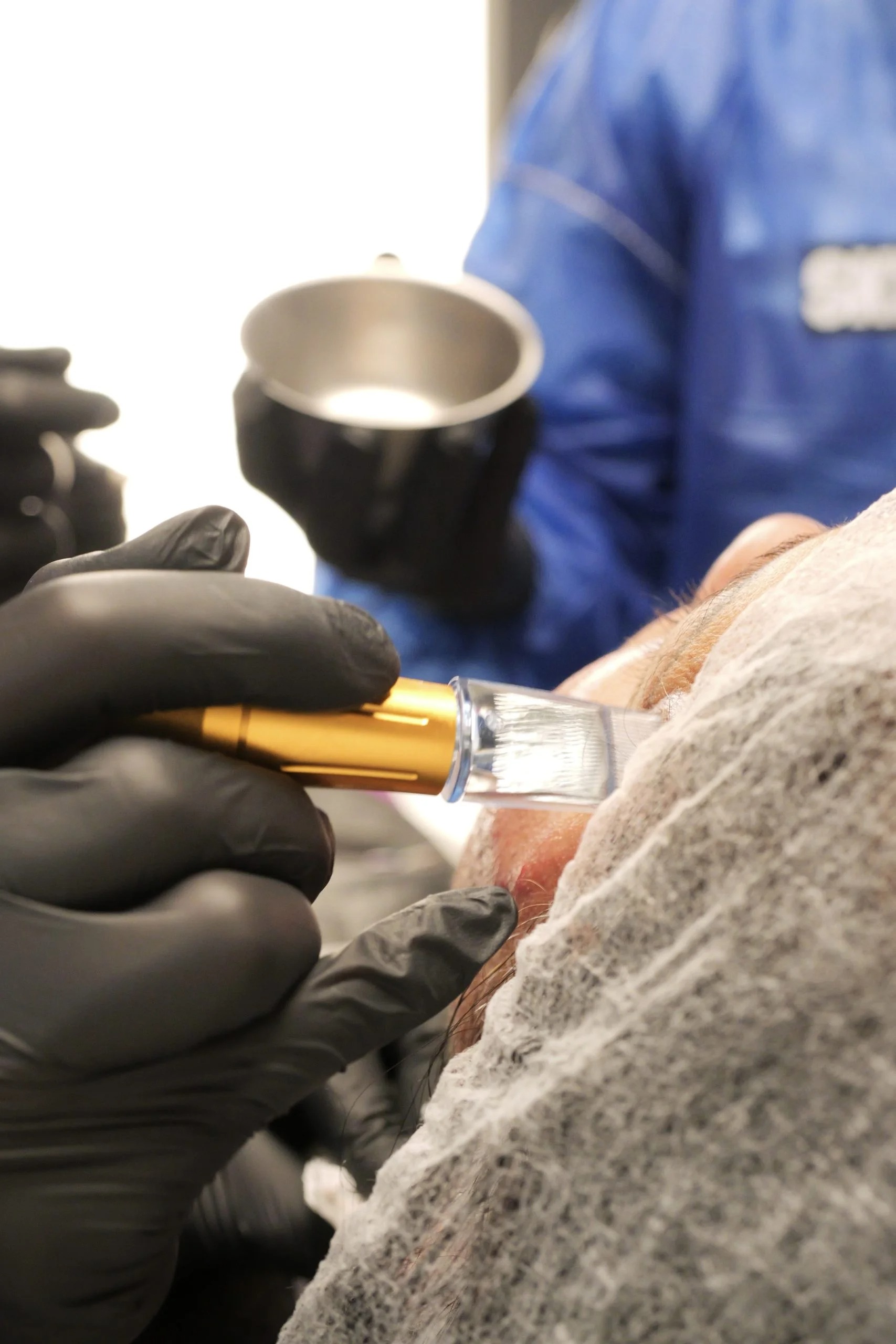 Profissional habilitado aplicando o Método SKIMS — foto 10